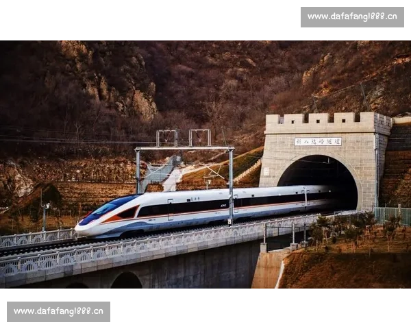 火车速度巅峰对决 引领未来交通科技的新竞赛新时代